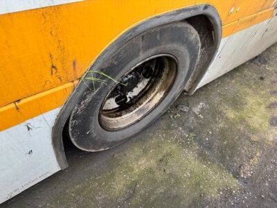 1999 Volvo B10 4x2 Service Bus - 13