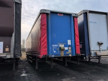 2009 SDC Triaxle Curtainside Trailer