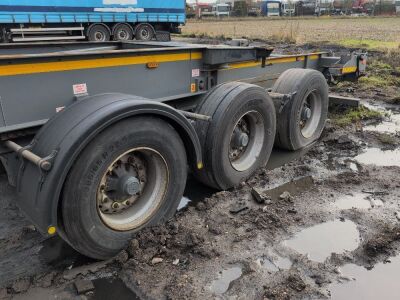 2018 Dennison Triaxle Skeletal Trailer - 8