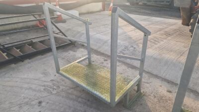 2 Tread Galvanised Steps - 3