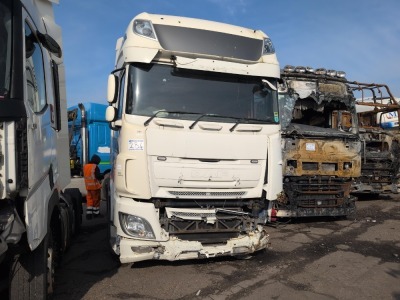 2014 DAF XF510 6x2 Midlift Tractor Unit
