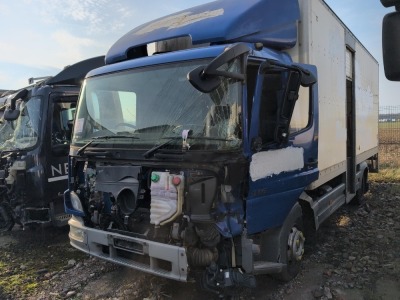 2012 Mercedes 816 4x2 Box Rigid