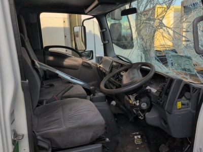 2013 Isuzu 4x2 Tilt & Slide - 3