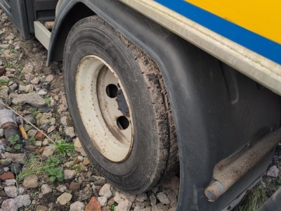 2013 Isuzu 4x2 Tilt & Slide - 9