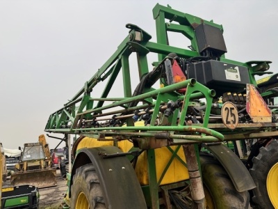 John Deere 732 24M Sprayer - 7