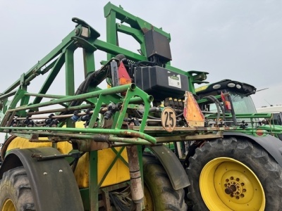 John Deere 732 24M Sprayer - 8