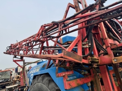 1996 Gemsprayers Steer-Trak-24M Drawbar Sprayer - 9