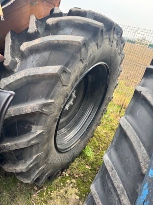 Valtra T215 Agricultural Tractor - 8