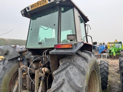 Massey Ferguson 3085 4WD Tractor - 12