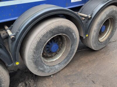 2015 Dennison Triaxle Skeletal Trailer - 11