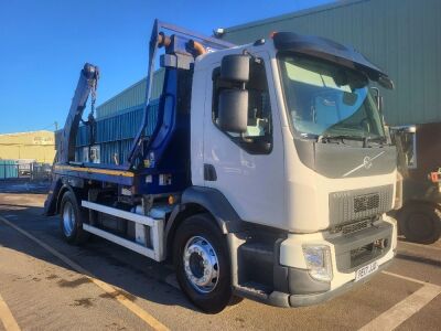 2017 Volvo FL 220 4x2 Telescopic Skip Loader  - 2