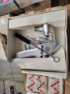 2x New Spray Guns - 2