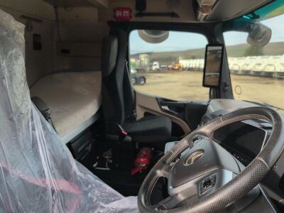 2021 Mercedes Actros 2558 Gigaspace 6x2 Midlift Tractor Unit - 10