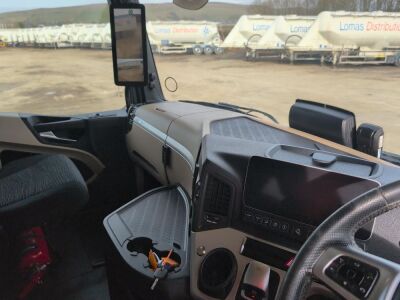 2021 Mercedes Actros 2558 Gigaspace 6x2 Midlift Tractor Unit - 16