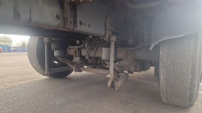 2004 Volvo FM9 6x2 Box Rigid - 9