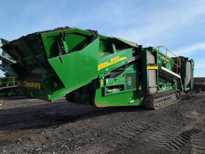 2022 McCloskey R155 Screener