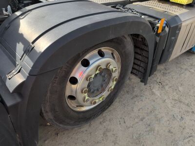 2020 Mercedes Actros 2551 Gigaspace 6x2 Midlift Tractor Unit - 12