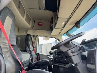 2022 Volvo FH540 6x2 Midlift Tractor Unit - 21