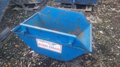 Small Garage Skip