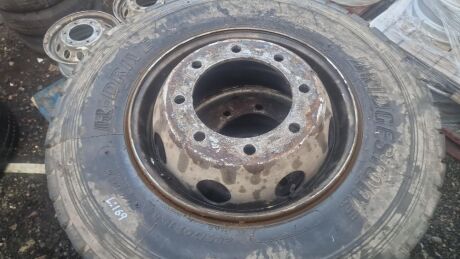 4x Miscellaneous Lorry Tyres & Rims