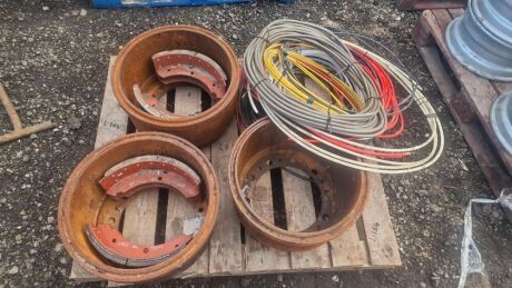 3x Brake Drums, 4x Brake Shoes, Quantity of Air Lines