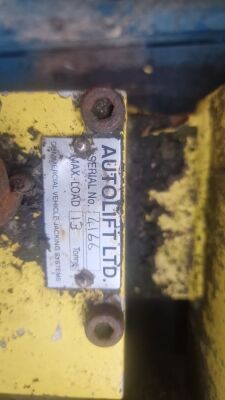 2x Hydraulic Pit Jacks - 5