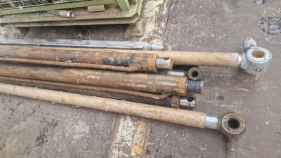 Quantity of Hydraulic Rams
