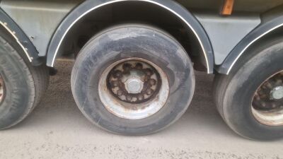 1999 Fruehauf Triaxle Curtainsider Trailer - 9