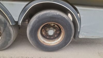 1999 Fruehauf Triaxle Curtainsider Trailer - 17