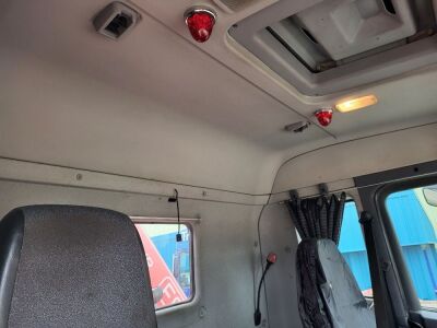 2007 Scania R310 6x2 Rear Lift Beavertail Rigid - 6