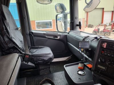 2007 Scania R310 6x2 Rear Lift Beavertail Rigid - 9