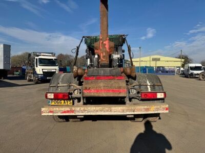 2016 Renault C430 8x4 Big Hook Loader - 5