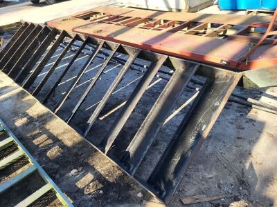 1x Steel Container Steps
