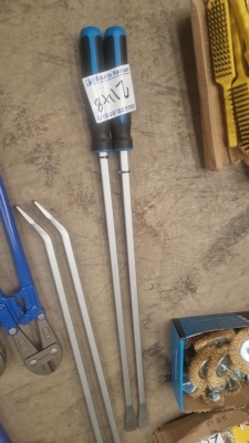 2 x 36 Inch Pry Bars