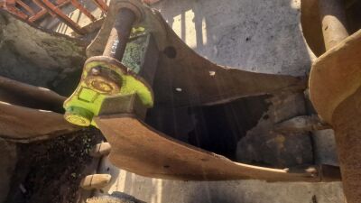 2ft Digging Bucket - 65mm Pins