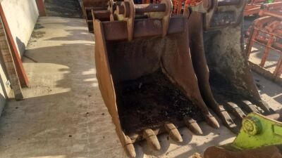 4ft Digging Bucket - 90mm Pins