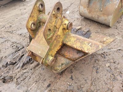 1ft V Form Bucket, 40mm pins - 2