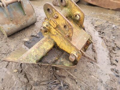 1ft V Form Bucket, 40mm pins - 3