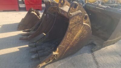 29" Toothed Bucket - 70mm Pins