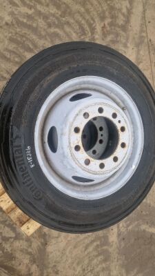 4x 225/70R19.5 Tyres & Rims - 3