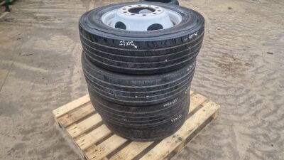 4x 225/70R19.5 Tyres & Rims - 4
