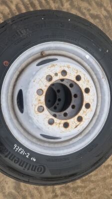 4x 225/70R19.5 Tyres & Rims - 4