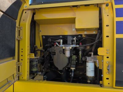 2022 Komatsu PC210LC-11EO Excavator - 18