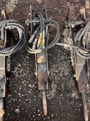 JCB HMO12t Breaker - 30mm Pins