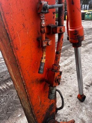 2018 Hitachi ZX135US-6 Excavator - 13