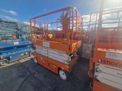 2016 Snorkel S4726E Scissor Lift - 2