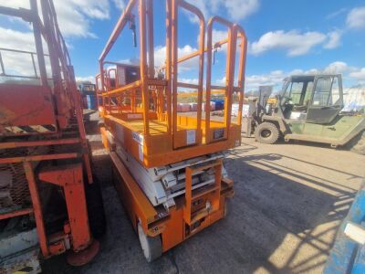 2016 Snorkel S4726E Scissor Lift - 3