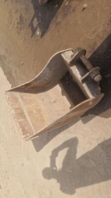 22" Bucket - 45mm Pins