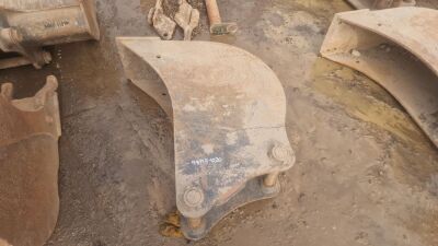 10" JCB Bladed Bucket - 35mm Pins