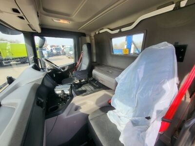 2018 Scania P410 8x4 Hook Loader - 15